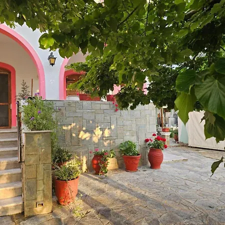 Paola Holiday home Dragotina